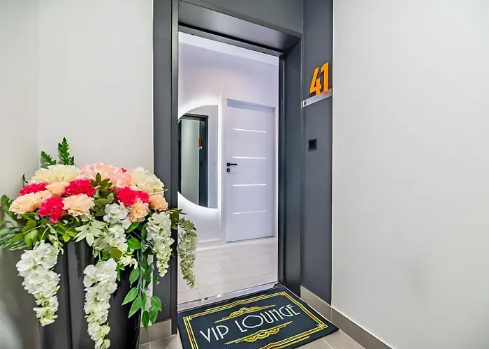 Break Z Gabinetem, 2 Lazienkami, Tarasem I Garazem Podziemnym W Cenie Жешув